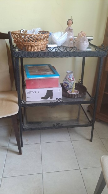 Fém konyhai / kültéri tálaló asztalka