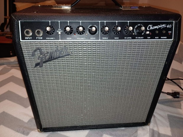 Fender Champion 40 Gitar Amplifier