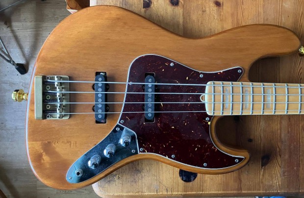 Fender Jazz Bass elad