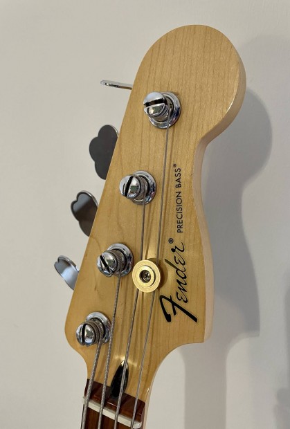 Fender Reggie Hamilton jazz bass