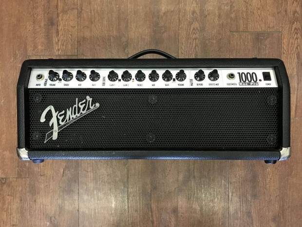 Fender Roc Pro 1000 