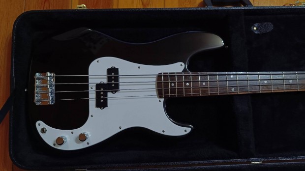 Fender Squier Affinity precision bass basszusgitár 2005