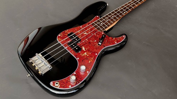 Fender Squier Affinity vintage Precision Bass basszusgitár
