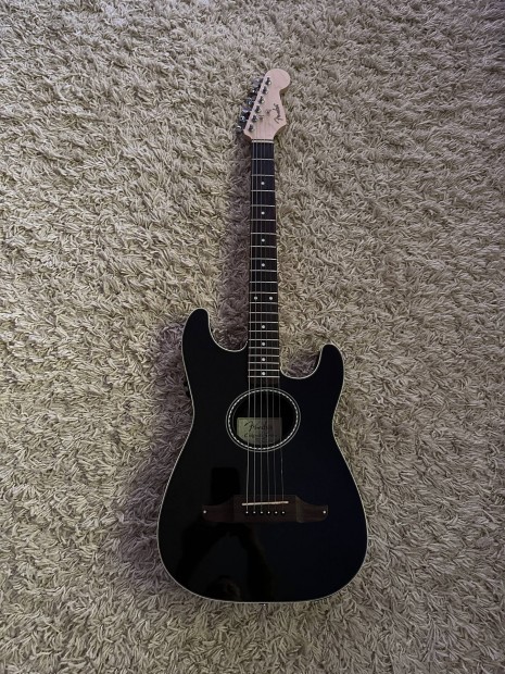 Fender Stratacustic California