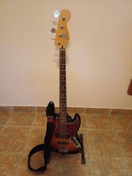 Fender jazz bass gitr. Mexiki