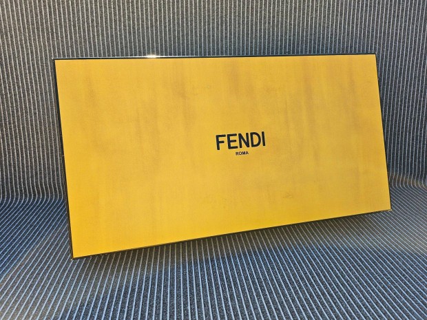 Fendi res doboz