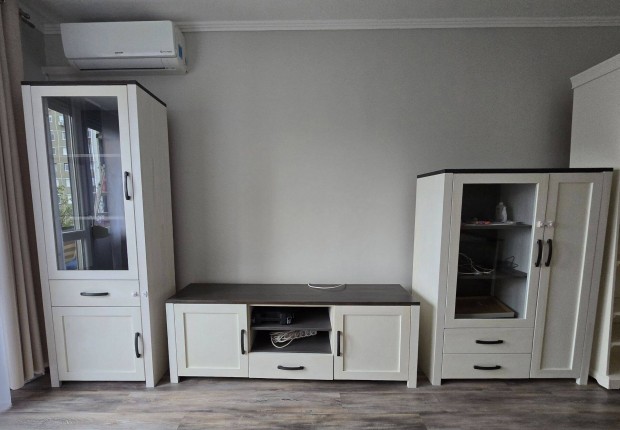 Feny� Nappali szekr�nysor