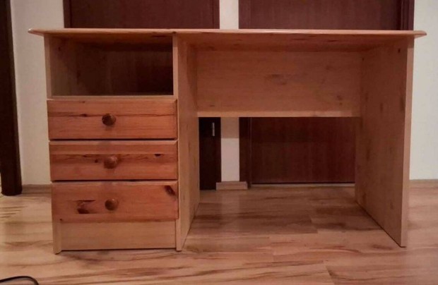 Feny� �r�asztal ingyen elvihet�