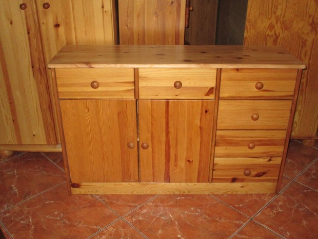 Fenyő komód 117x35x73cm