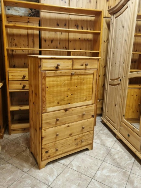 Fenyő komód 80x123x39