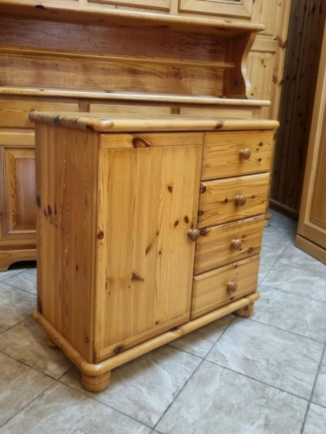 Fenyő komód 80x78x39