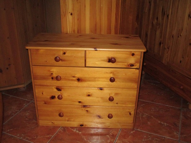 Fenyő komód 82x36x69cm