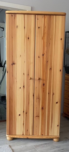 Fenyőbútor 80x180x45