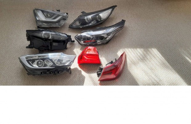 F�nysz�r�k, h�ts� l�mpatestek, �s apr� alkatr�szek elad�k