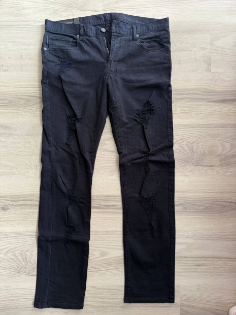 Frfi Armani Exchange szaggatott Slim-Fit farmer 33