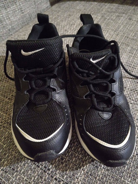 Frfi Nike Cip Air Heights 42 mret, Foxposttal!