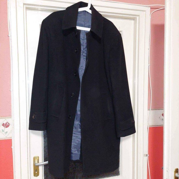 Férfi kabát szinte új állapotban eladó, 52-es méretű