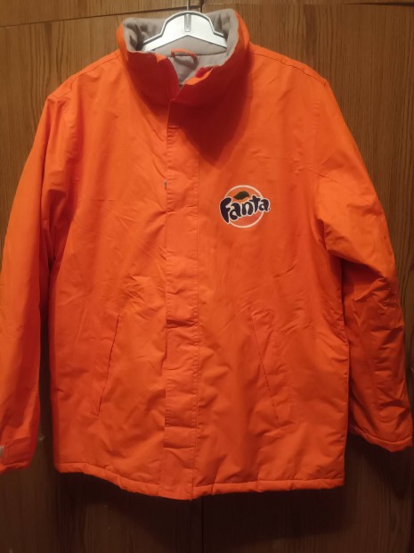Ferfi l-es Fanta dzseki