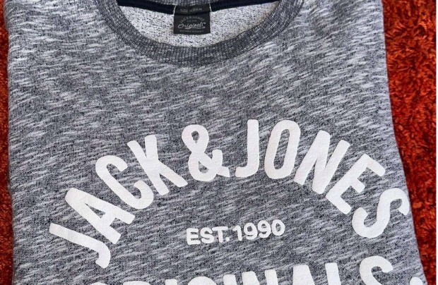 Frfi szrke Jack & Jones fels (M-es mretben)