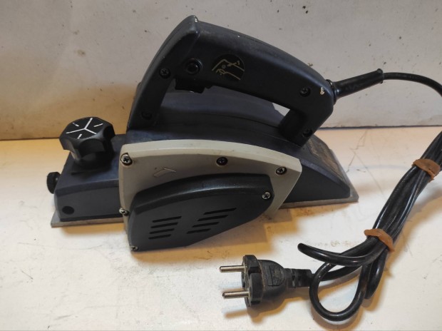 Ferm elektromos gyalu Makita késsel