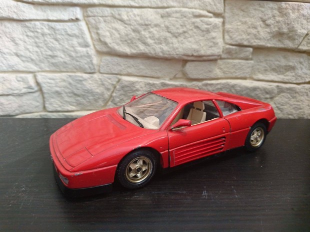 Ferrari 348 Modell Bburago 1:24-es 1989