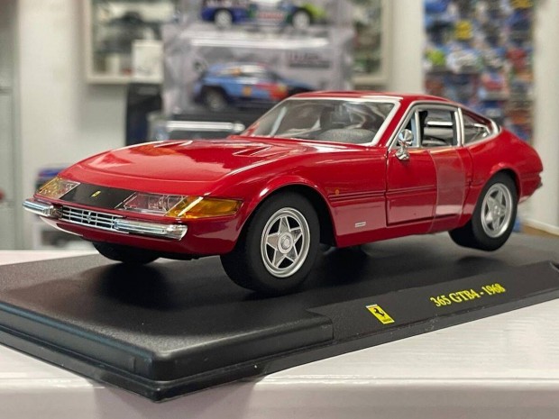 Ferrari 365 GTB4 1968 1:24 1/24 Bburago