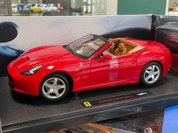 Ferrari Califonia 2008 1:18 1/18 Hot Wheels Elite