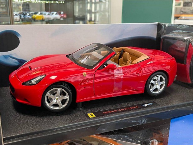 Ferrari Califonia 2008 1:18 1/18 Hot Wheels Elite