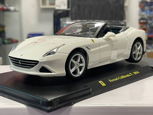 Ferrari California T 2014 1:24 1/24 Bburago