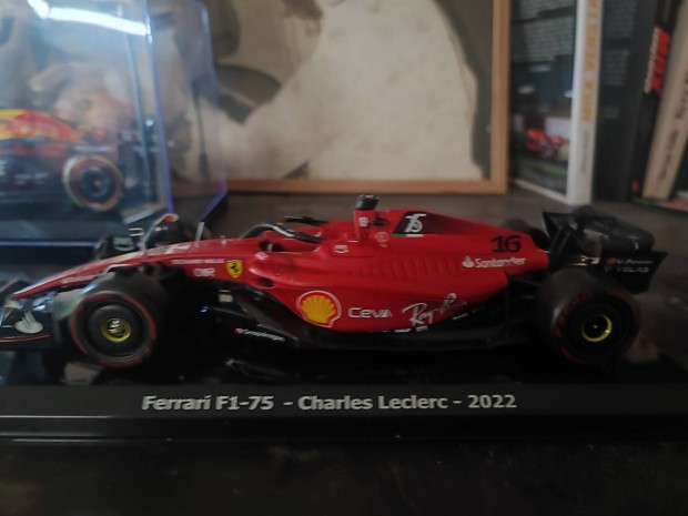 Ferrari F1 1:24-es mret