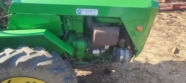 Ferrari MT65-30 4X4 kistraktor 2es ek�vel 