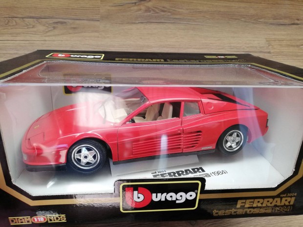 Ferrari Testarossa 1:18 1/18 Hibtlan llapot 40 ves modell