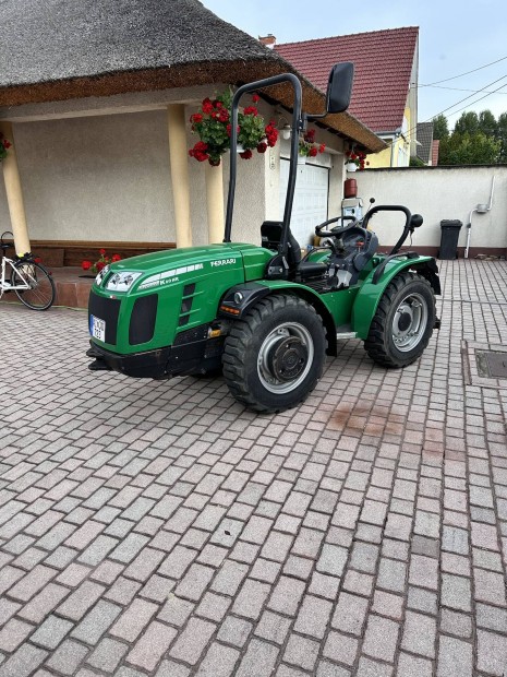 Ferrari cromo 60 Kertszeti traktor