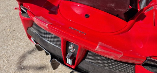 Ferrari gyerek aut elektromos kisaut