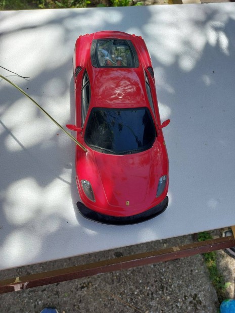 Ferrari kisaut