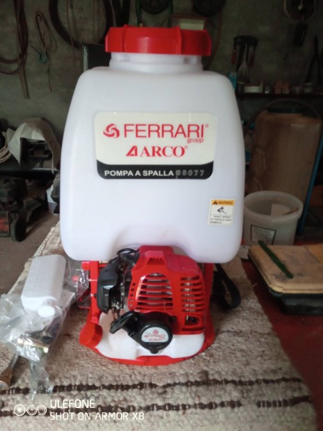 Ferrari néven ismert, motoros permetező
