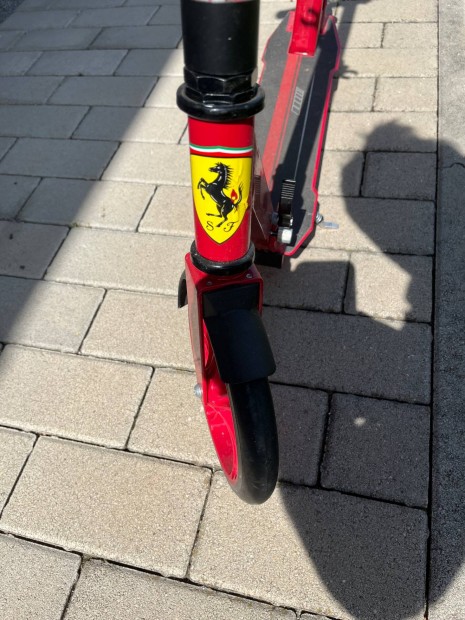 Ferrari roller