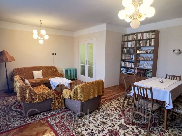 Fertőszentmiklós - kiváló szerkezetű 180 m2-es családi ház eladó