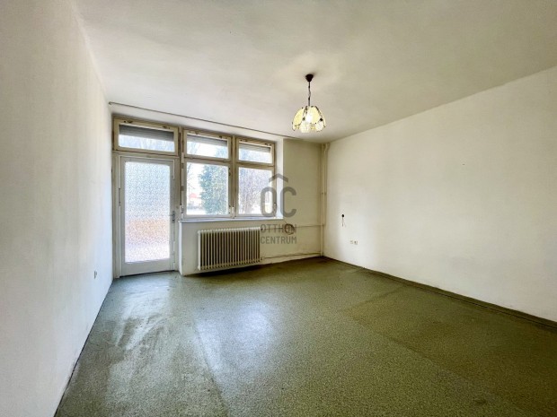 Fert�szentmikl�son k�t szintes lak�s elad�!