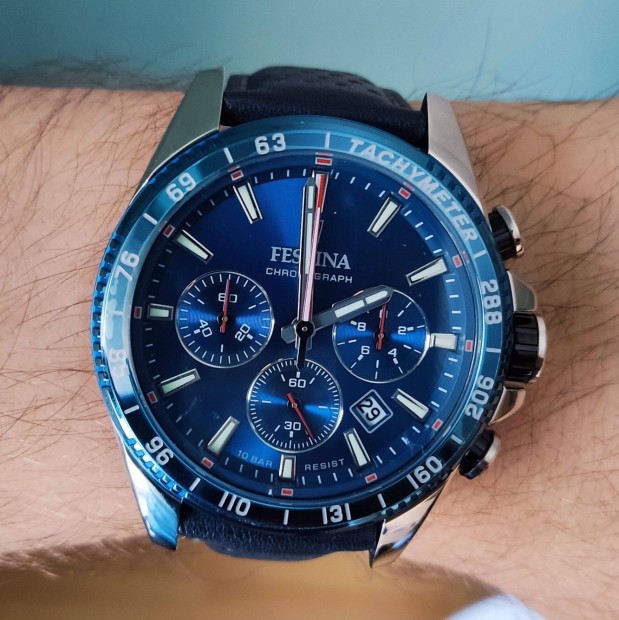 Festina F20561/3 Timeless férfi karóra bőr szíjas használt újszerű