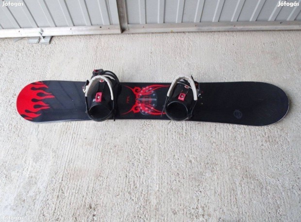 Fever snowboard fekete piros kb.140 cm