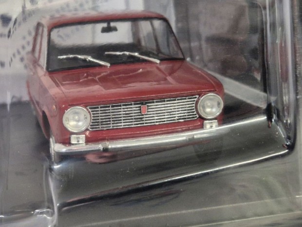 Fiat 124 / Lada 2101 -  Edicola - 1:24