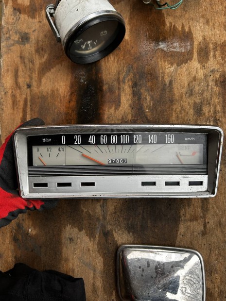 Fiat 124 / Lada Zsiguli 2101 �racsoport 