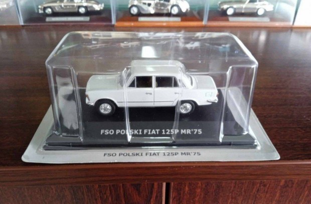 Fiat 125p MR 75 kisauto modell 1/43 Elad