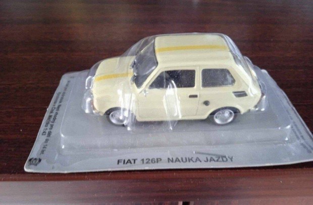 Fiat 126p tanulo kocsi "kultowe" DEA kisauto modell 1/43 Elad