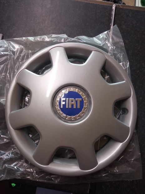 Fiat 13" utángyártott dísztárcsa szett új