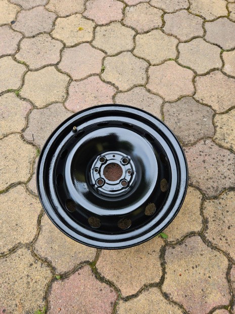Fiat 15"-os lemezfelni 4x98 szett (4db) és Stilo dísztárcsa eladó