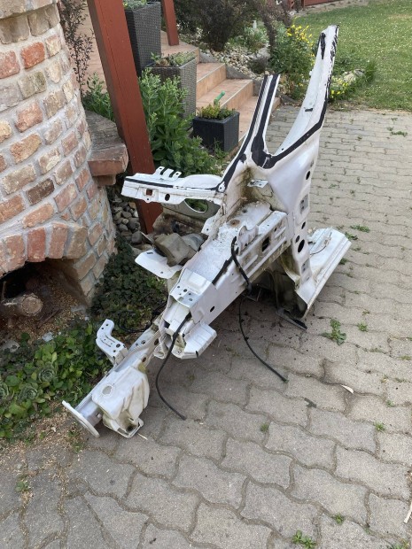 Fiat 500L bal els negyed rozsdamentes llapotban 