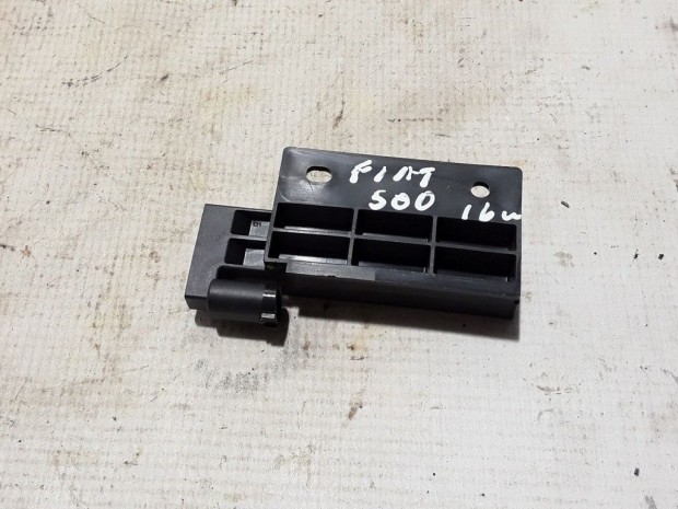 Fiat 500X Antenna erősítő 68068148AA