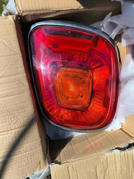 Fiat 500X bal hátsó lámpa